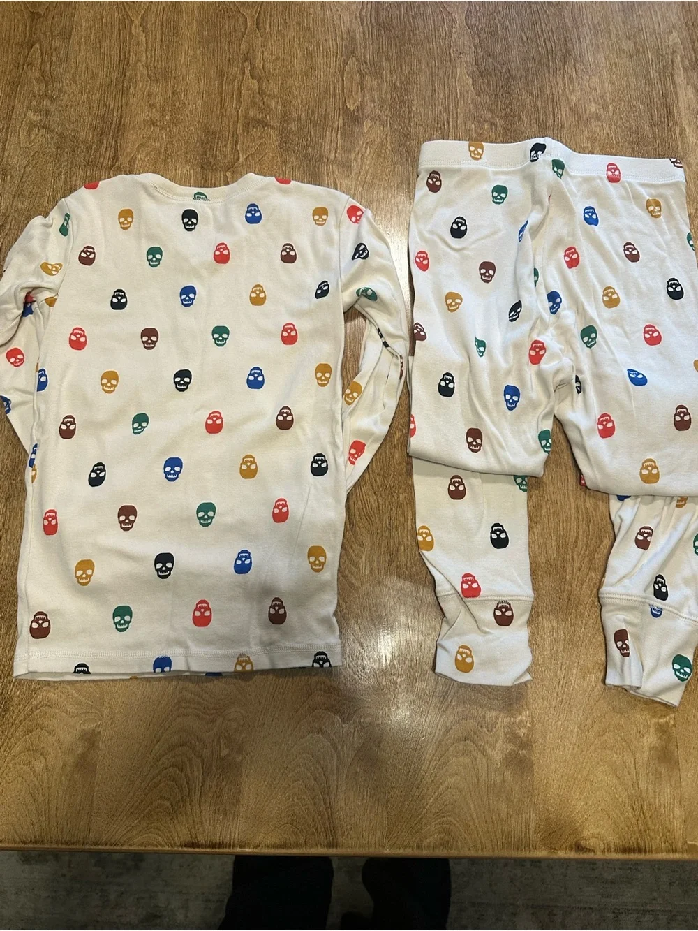GAP Cream Kids Two-Piece Pajama Set with Multicolor Skull Prints